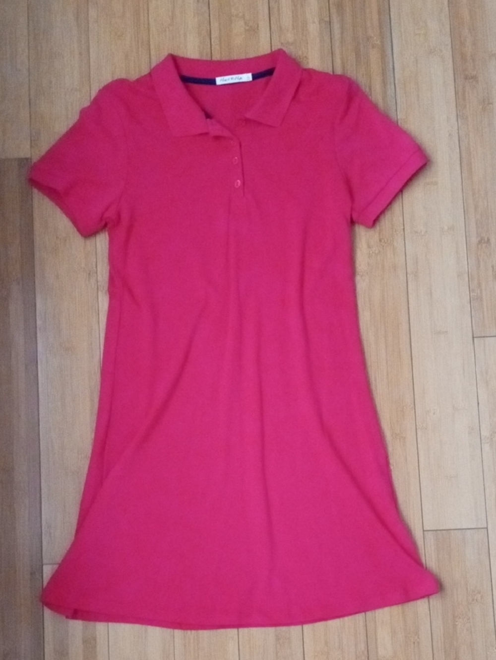 Heart Hips Short-Sleeve Polo Dress in Bright Pink